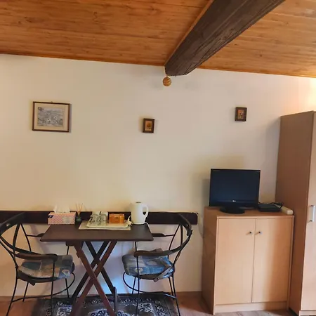 Tvrz Bed and Breakfast 3*